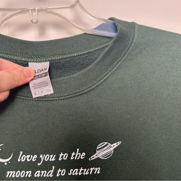 Taylor Swift Folklore Seven Lyrics Dark Green Pullover - Picture 2 of 5